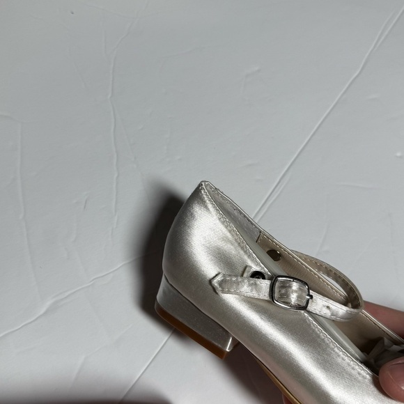 Touch Ups Jill White Ballet Flats Satin Size 10M NEW IN BOX Girls Mary Jane - Picture 10 of 12